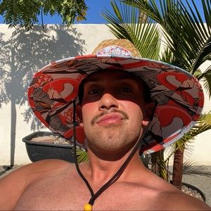 Meet your Posher, Nicholas